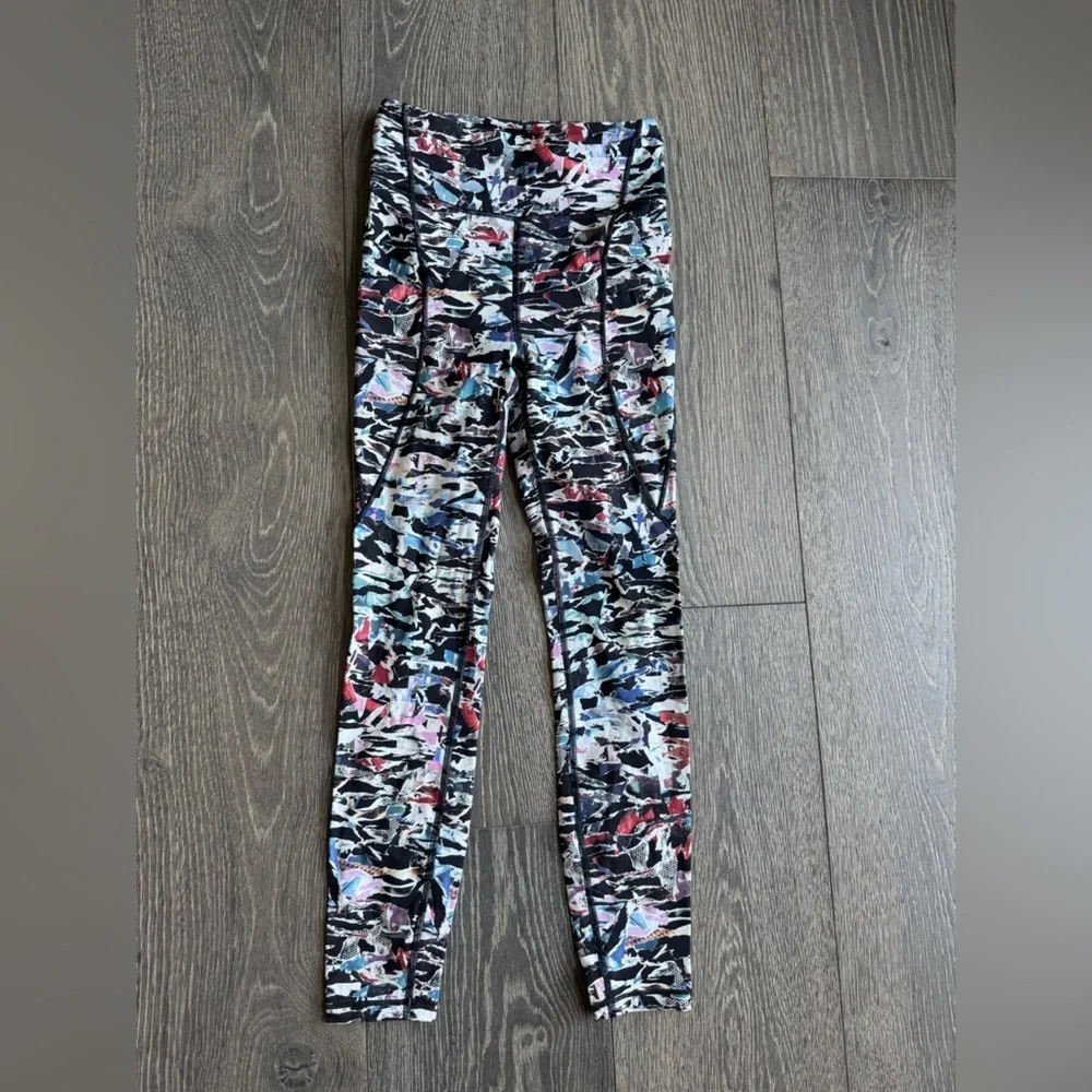 Lululemon Break Free Tight (25